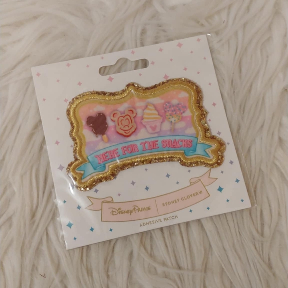 💖FIRM! NWT DISNEY PARKS COLLECTION X STONEY CLOVER WDW HERE FOR THE SNACKS PATC